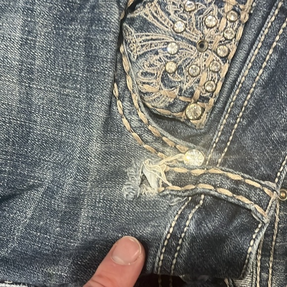 Women's Blue Jeans with Embellished Pockets - Picture 5 of 11